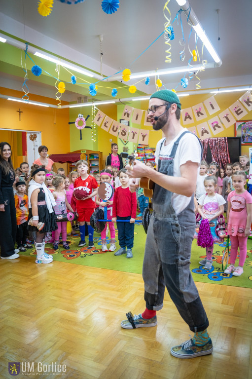 Zabawa karnawałowa w Miejskim Przedszkolu nr 4 (8.02)