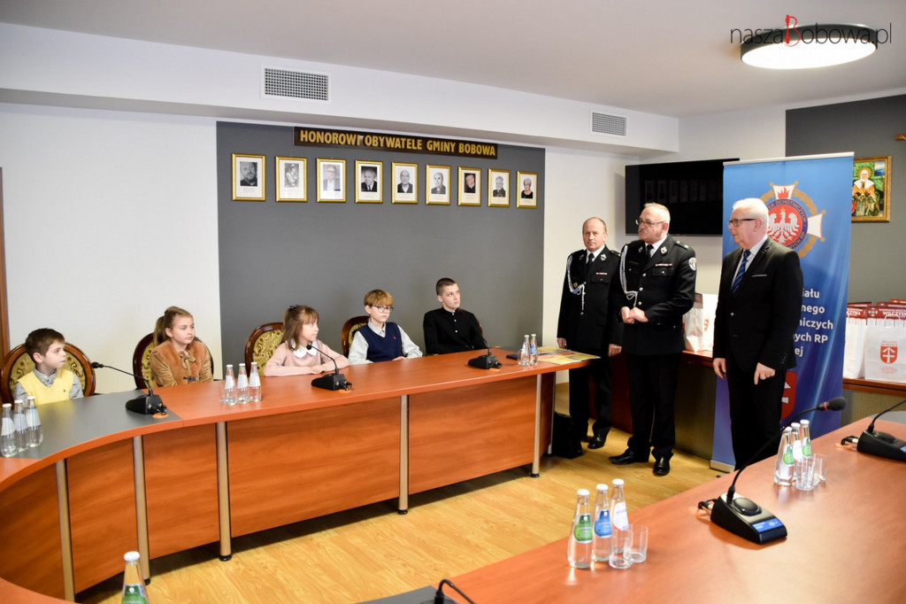 Laureaci gminnego etapu Ogólnopolskiego Strażackiego Konkursu Plastycznego