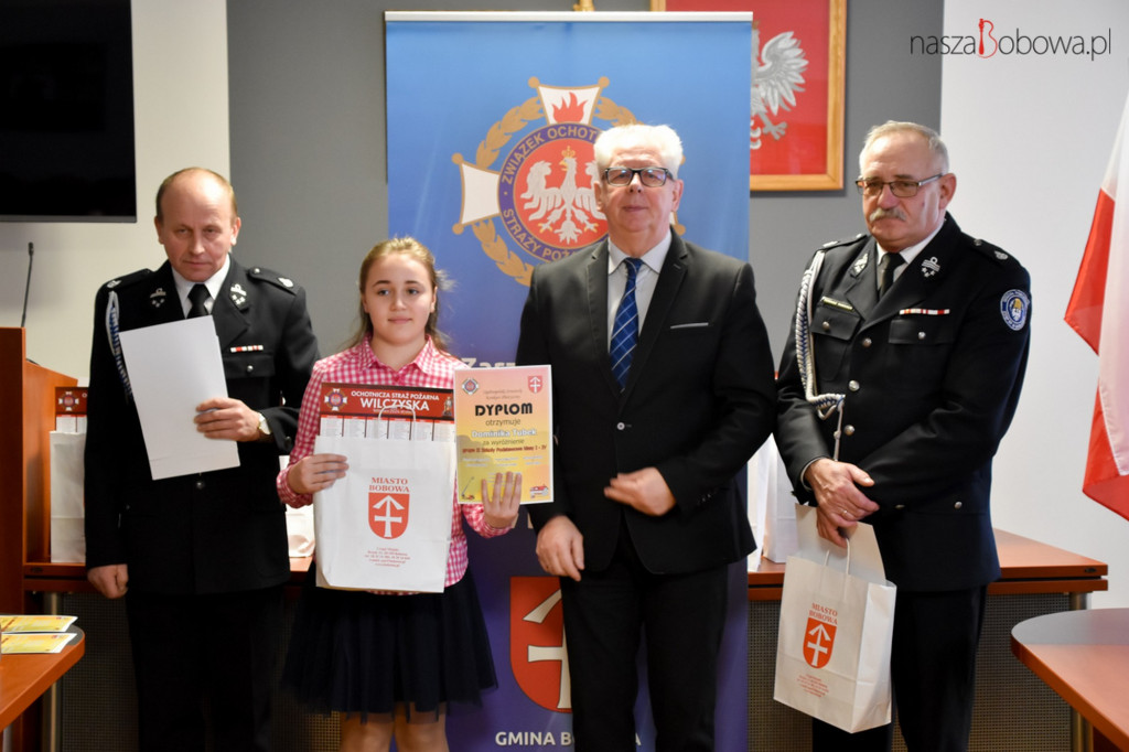 Laureaci gminnego etapu Ogólnopolskiego Strażackiego Konkursu Plastycznego