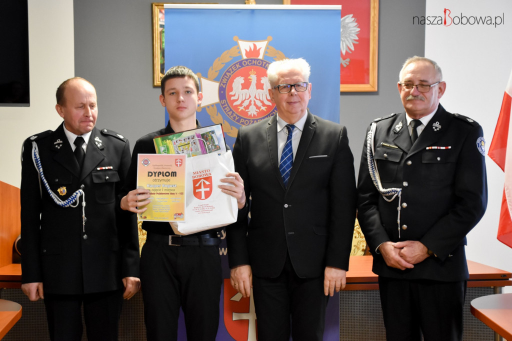 Laureaci gminnego etapu Ogólnopolskiego Strażackiego Konkursu Plastycznego
