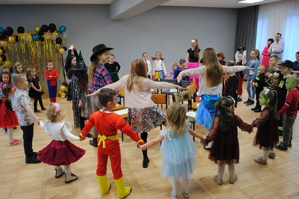 Bal Karnawałowy w Rożnowicach (11.02)