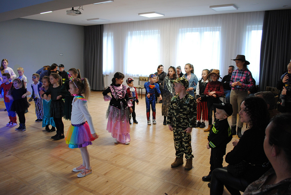 Bal Karnawałowy w Rożnowicach (11.02)
