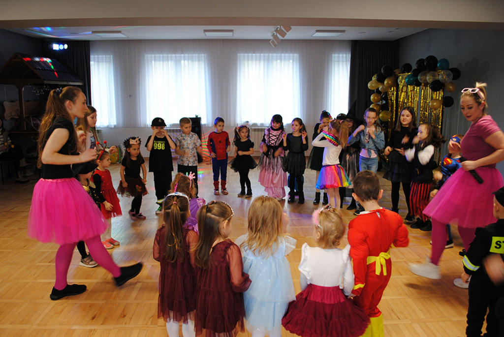 Bal Karnawałowy w Rożnowicach (11.02)