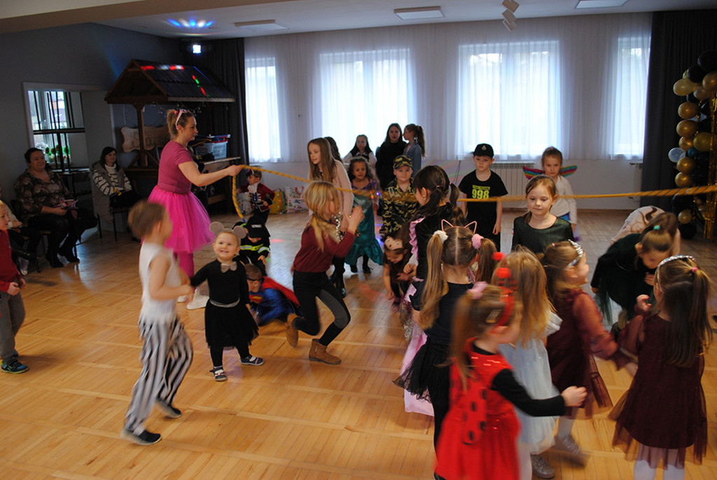 Bal Karnawałowy w Rożnowicach (11.02)