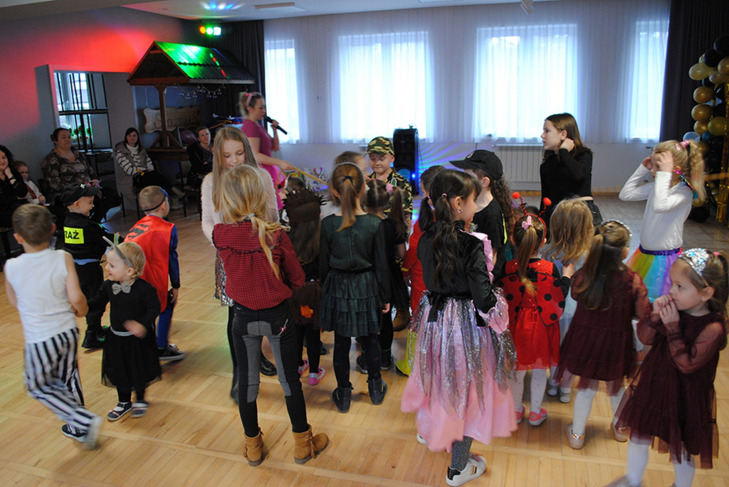 Bal Karnawałowy w Rożnowicach (11.02)