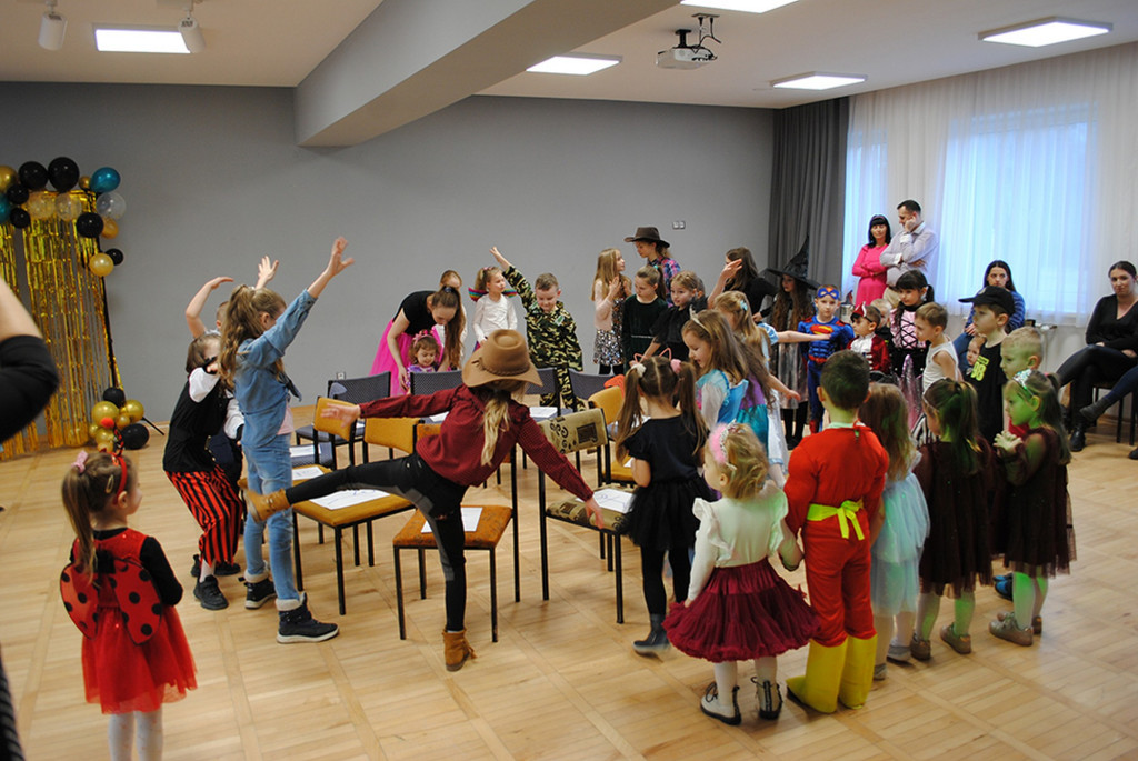 Bal Karnawałowy w Rożnowicach (11.02)