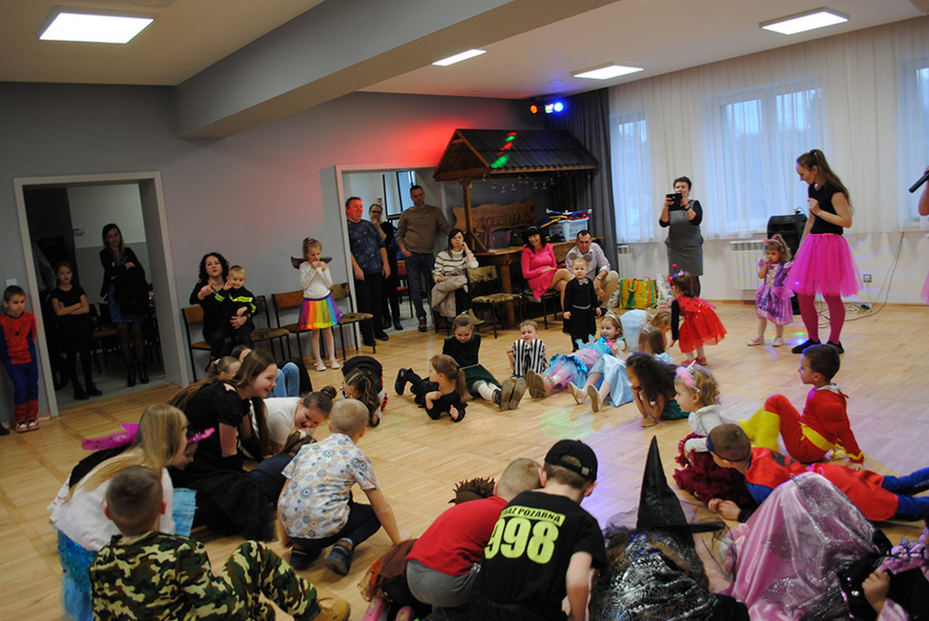 Bal Karnawałowy w Rożnowicach (11.02)