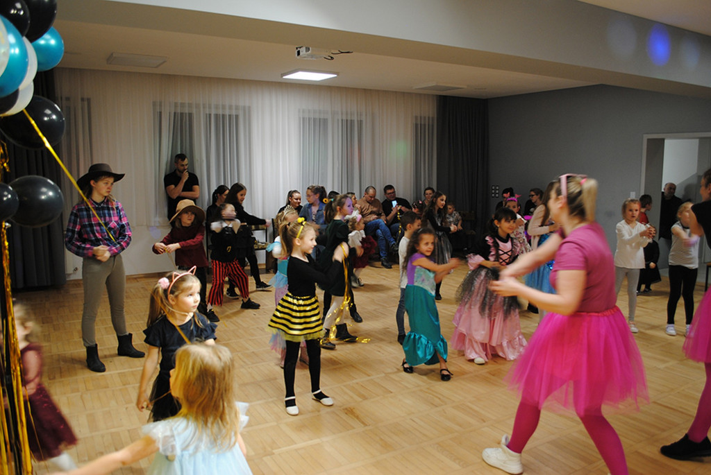 Bal Karnawałowy w Rożnowicach (11.02)