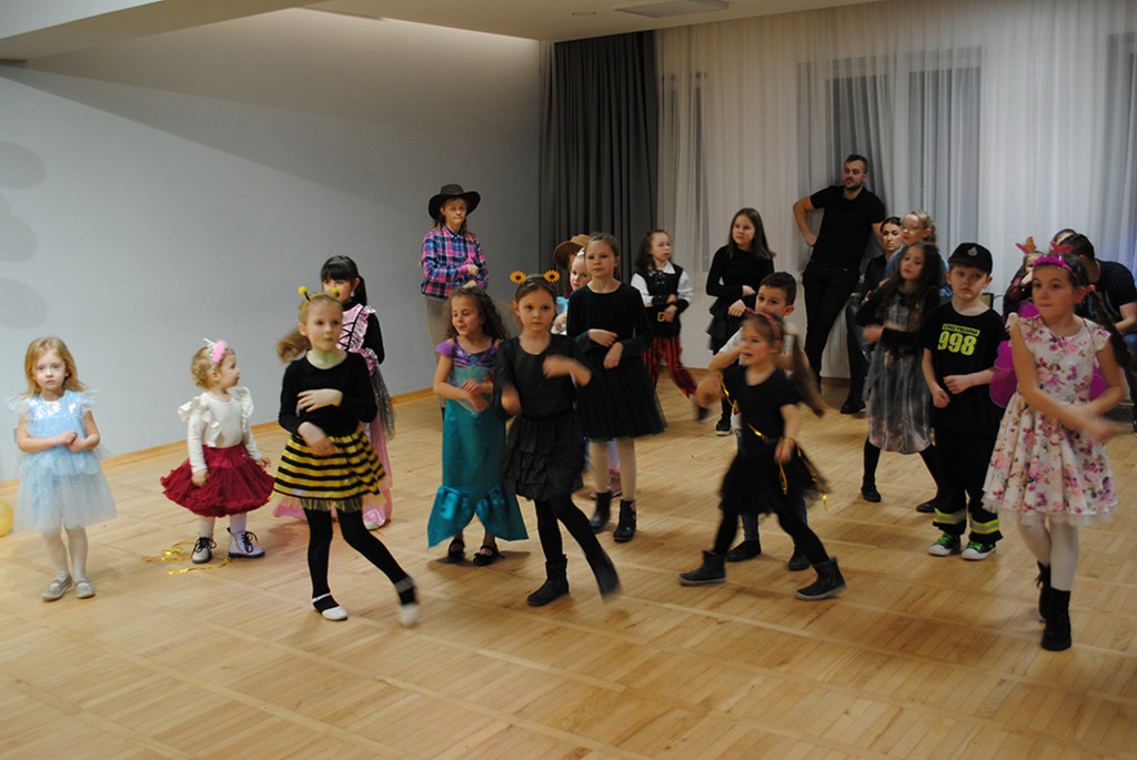 Bal Karnawałowy w Rożnowicach (11.02)