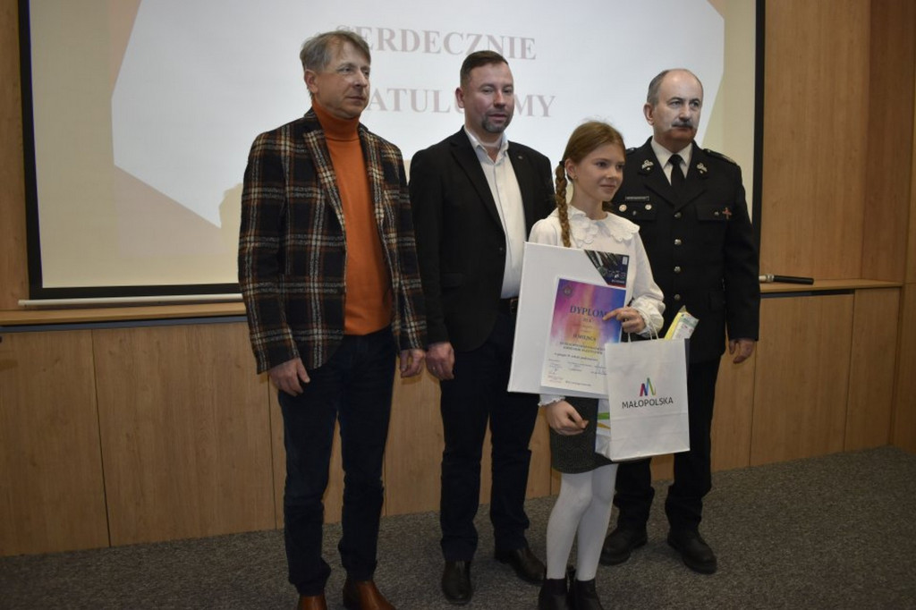 Eliminacje Gminne Ogólnopolskiego Strażackiego Konkursu Plastycznego (9.02)