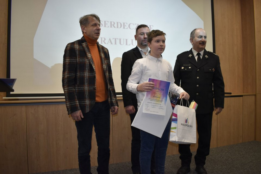Eliminacje Gminne Ogólnopolskiego Strażackiego Konkursu Plastycznego (9.02)