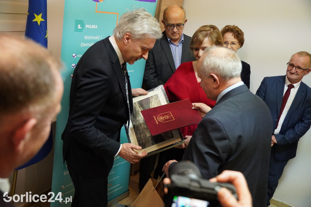 Otwarcie biura poselskiego Piotra Lachowicza (16.02.)
