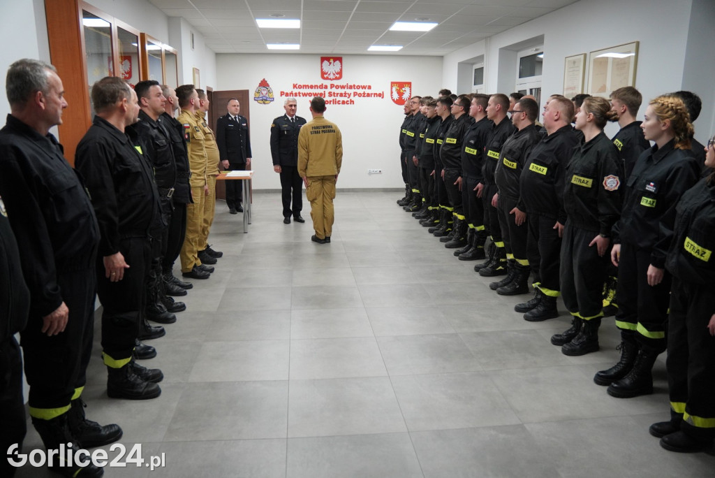 Przyrzeczenie 28 nowych druhen i druhów OSP (04.03.)