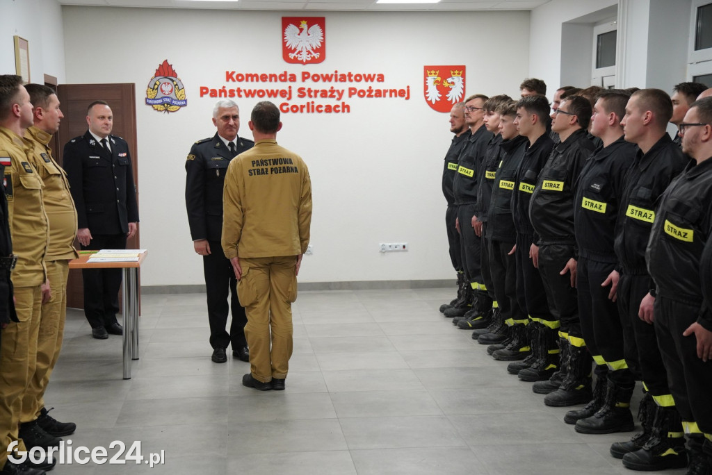 Przyrzeczenie 28 nowych druhen i druhów OSP (04.03.)