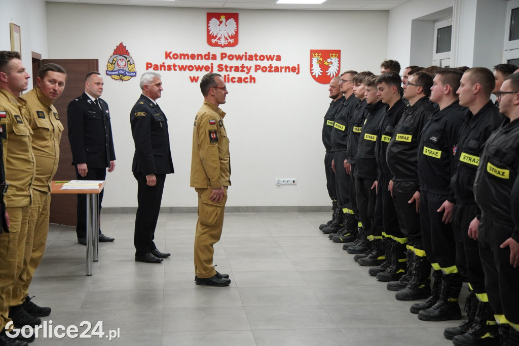 Przyrzeczenie 28 nowych druhen i druhów OSP (04.03.)
