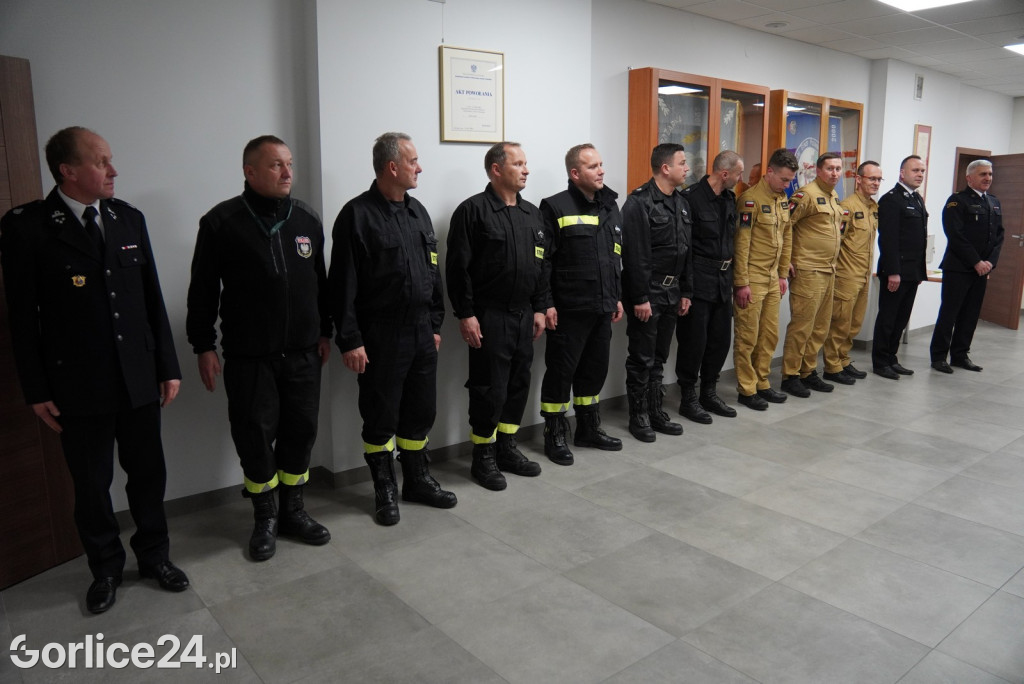 Przyrzeczenie 28 nowych druhen i druhów OSP (04.03.)