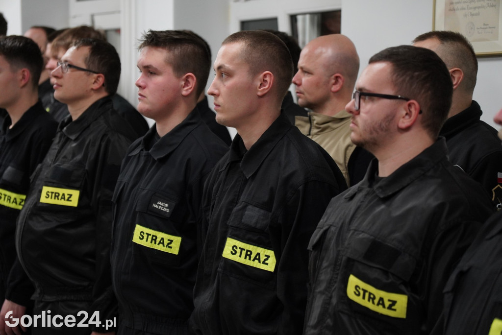 Przyrzeczenie 28 nowych druhen i druhów OSP (04.03.)
