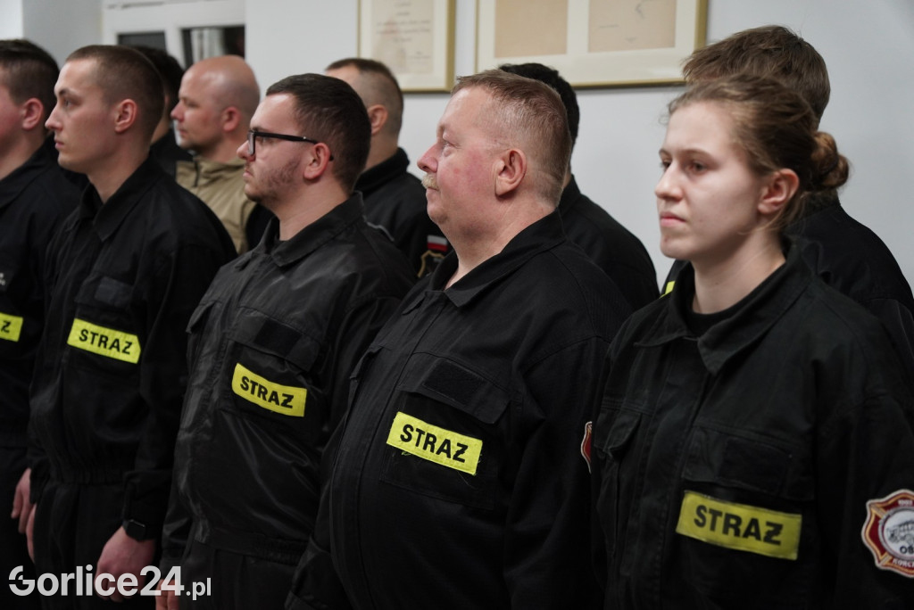 Przyrzeczenie 28 nowych druhen i druhów OSP (04.03.)