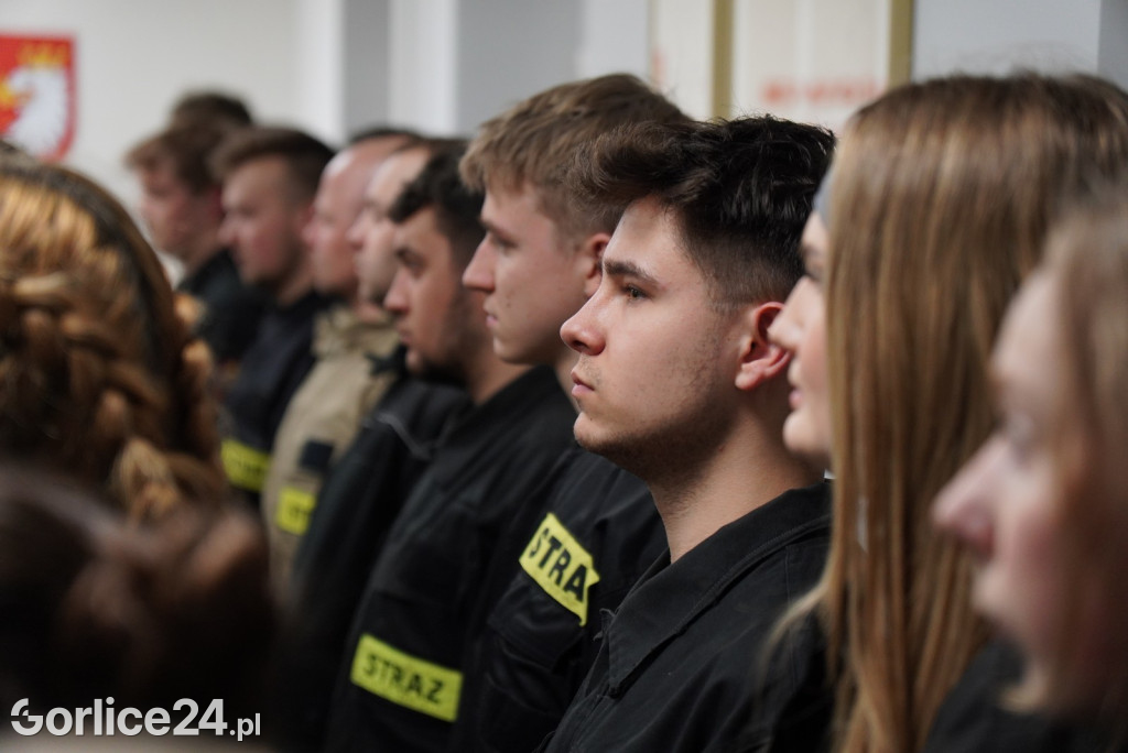 Przyrzeczenie 28 nowych druhen i druhów OSP (04.03.)