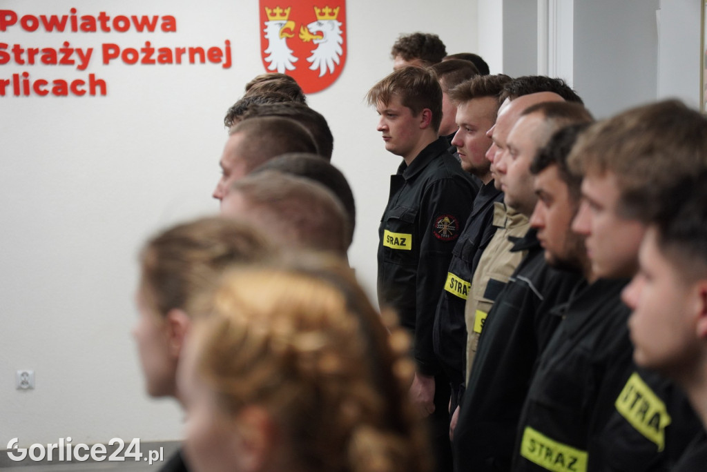 Przyrzeczenie 28 nowych druhen i druhów OSP (04.03.)