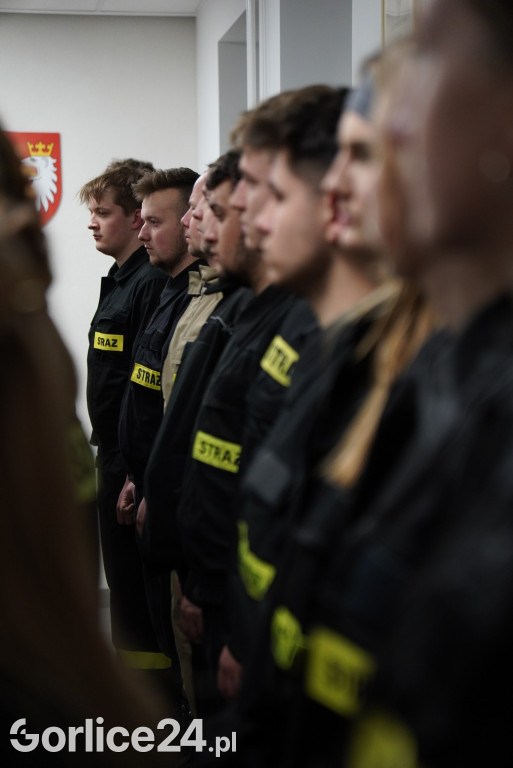 Przyrzeczenie 28 nowych druhen i druhów OSP (04.03.)