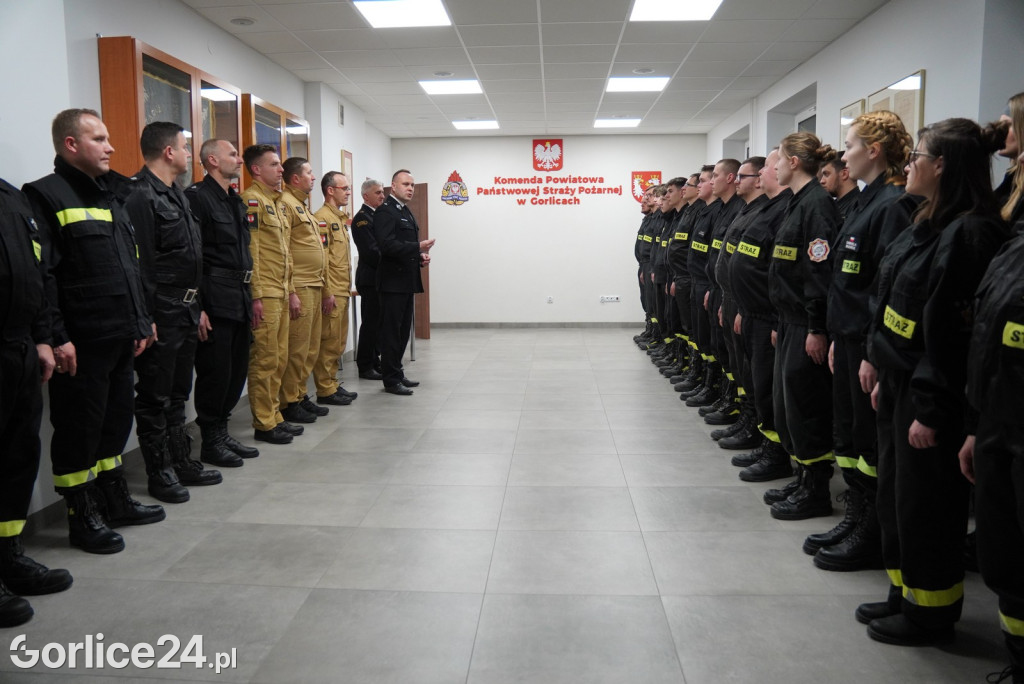 Przyrzeczenie 28 nowych druhen i druhów OSP (04.03.)