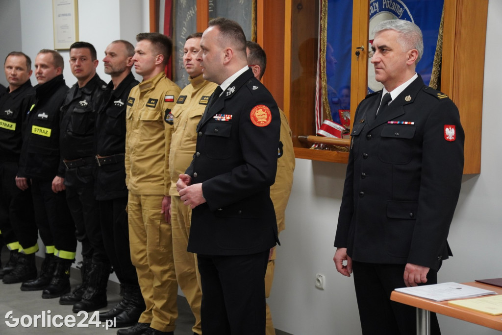 Przyrzeczenie 28 nowych druhen i druhów OSP (04.03.)