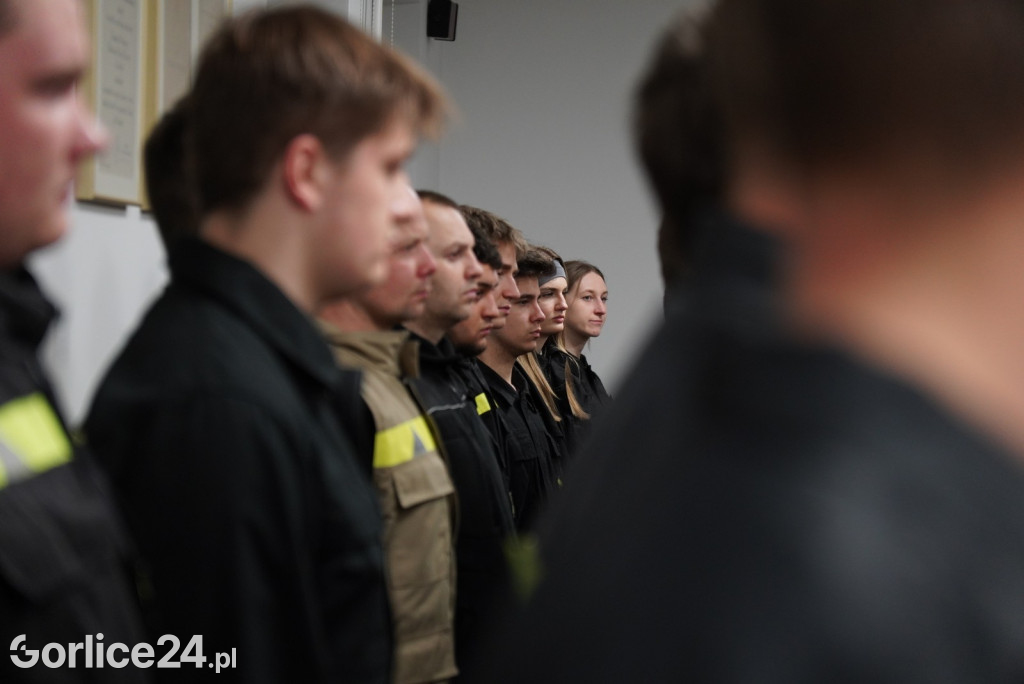 Przyrzeczenie 28 nowych druhen i druhów OSP (04.03.)