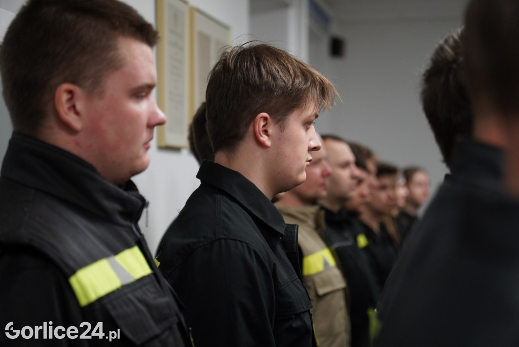 Przyrzeczenie 28 nowych druhen i druhów OSP (04.03.)