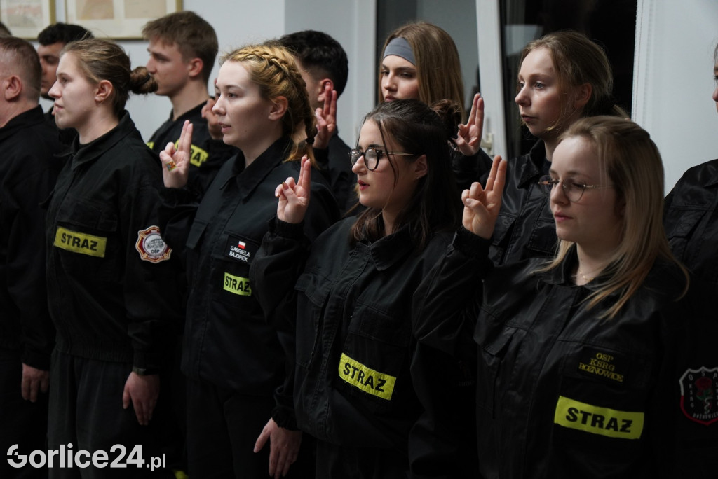 Przyrzeczenie 28 nowych druhen i druhów OSP (04.03.)