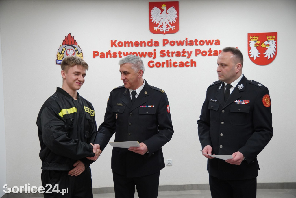 Przyrzeczenie 28 nowych druhen i druhów OSP (04.03.)