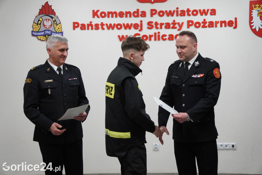Przyrzeczenie 28 nowych druhen i druhów OSP (04.03.)