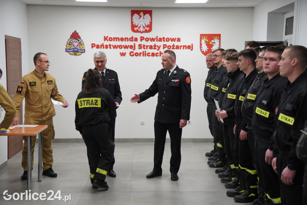 Przyrzeczenie 28 nowych druhen i druhów OSP (04.03.)