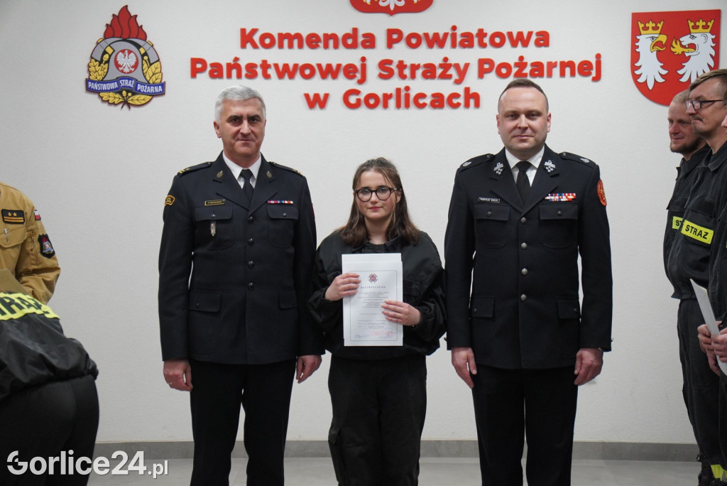Przyrzeczenie 28 nowych druhen i druhów OSP (04.03.)