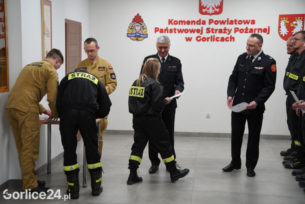 Przyrzeczenie 28 nowych druhen i druhów OSP (04.03.)