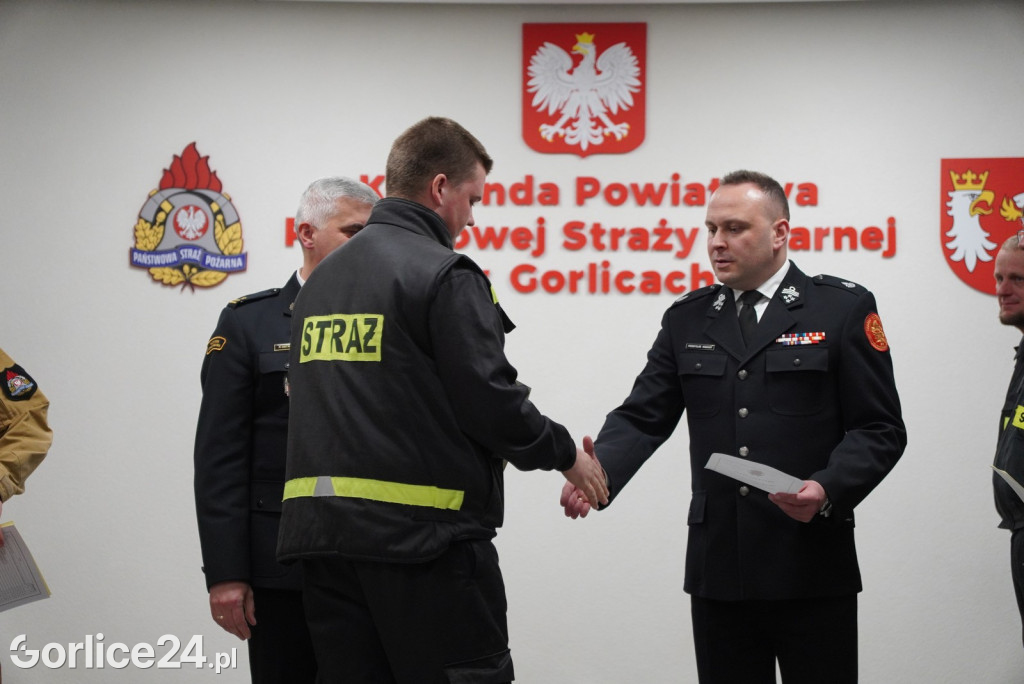 Przyrzeczenie 28 nowych druhen i druhów OSP (04.03.)