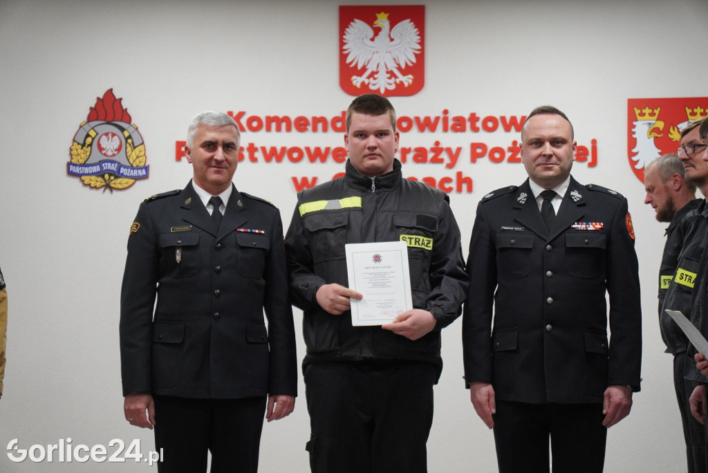 Przyrzeczenie 28 nowych druhen i druhów OSP (04.03.)