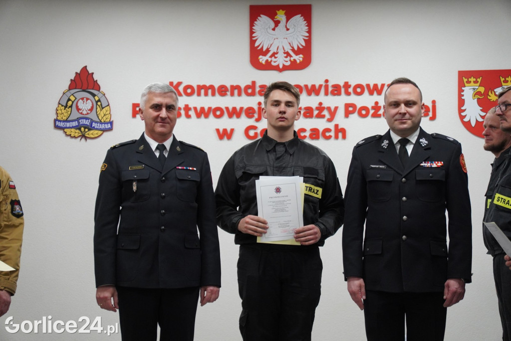 Przyrzeczenie 28 nowych druhen i druhów OSP (04.03.)