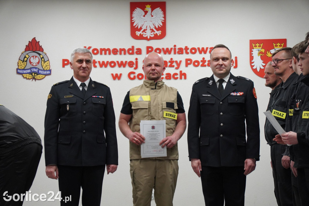 Przyrzeczenie 28 nowych druhen i druhów OSP (04.03.)