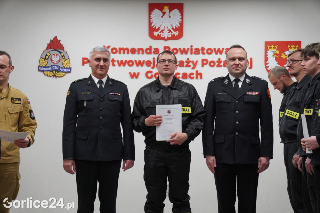 Przyrzeczenie 28 nowych druhen i druhów OSP (04.03.)