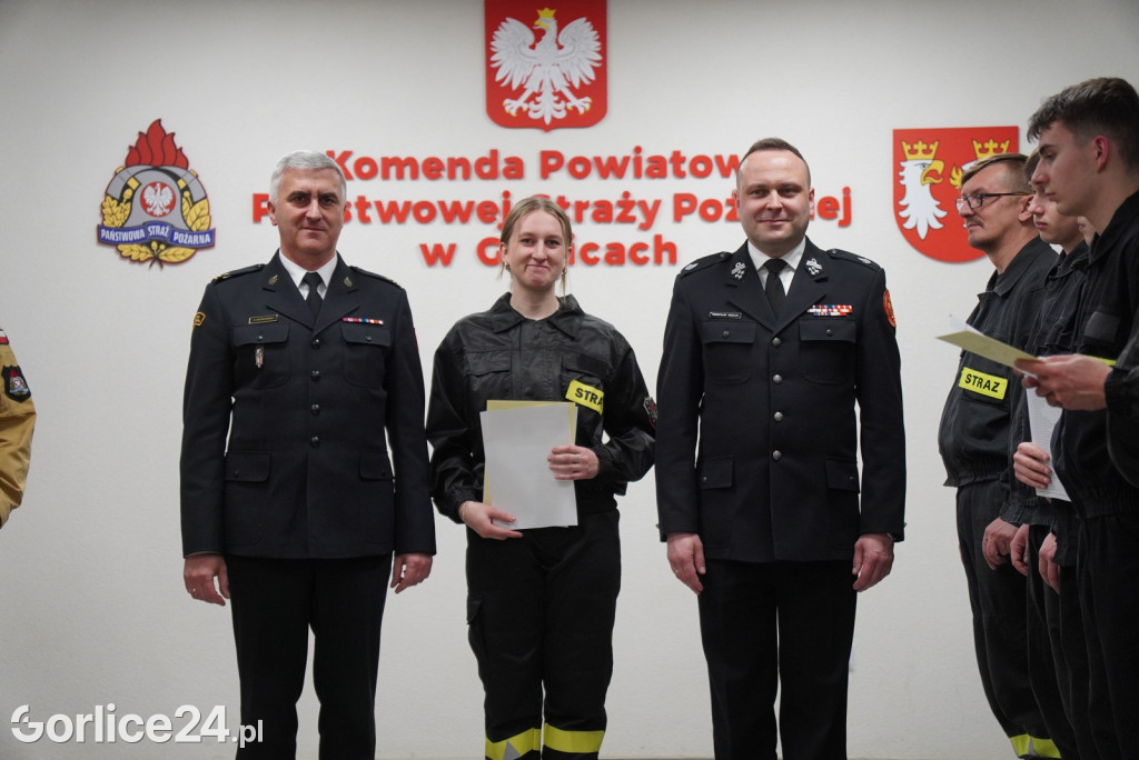 Przyrzeczenie 28 nowych druhen i druhów OSP (04.03.)