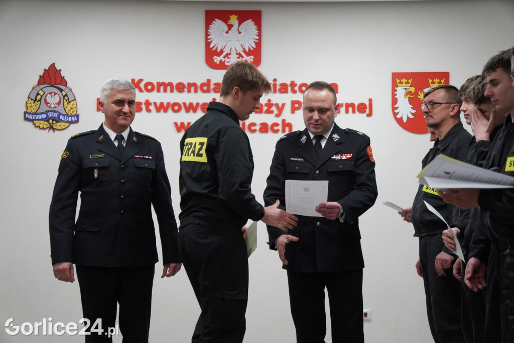 Przyrzeczenie 28 nowych druhen i druhów OSP (04.03.)