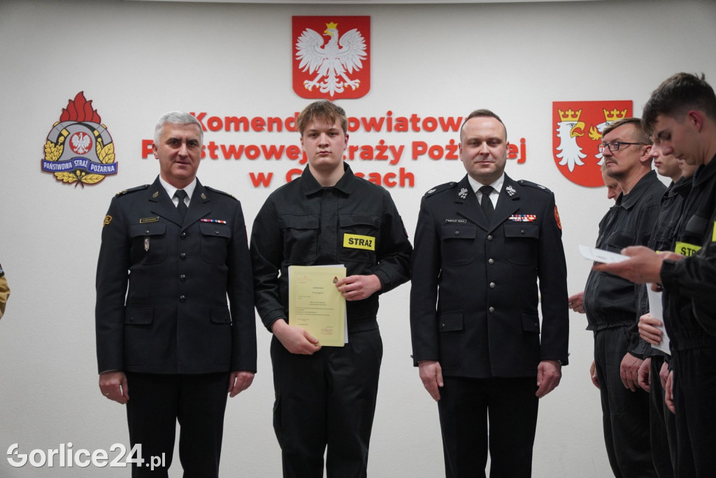 Przyrzeczenie 28 nowych druhen i druhów OSP (04.03.)
