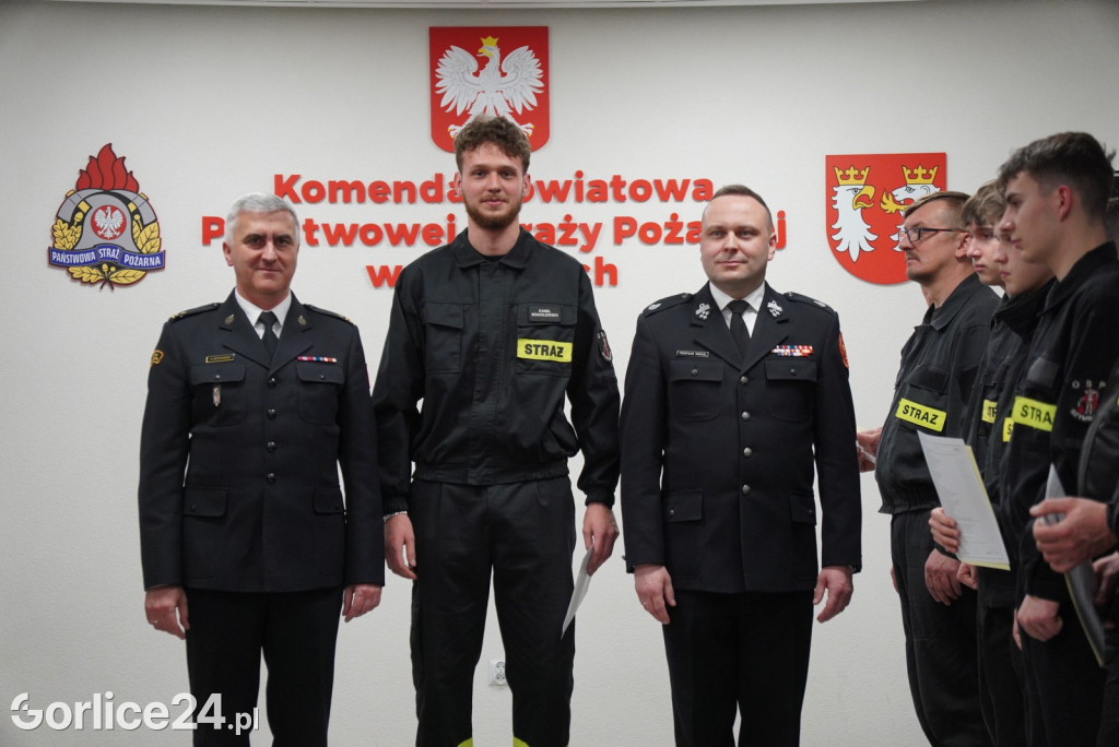 Przyrzeczenie 28 nowych druhen i druhów OSP (04.03.)