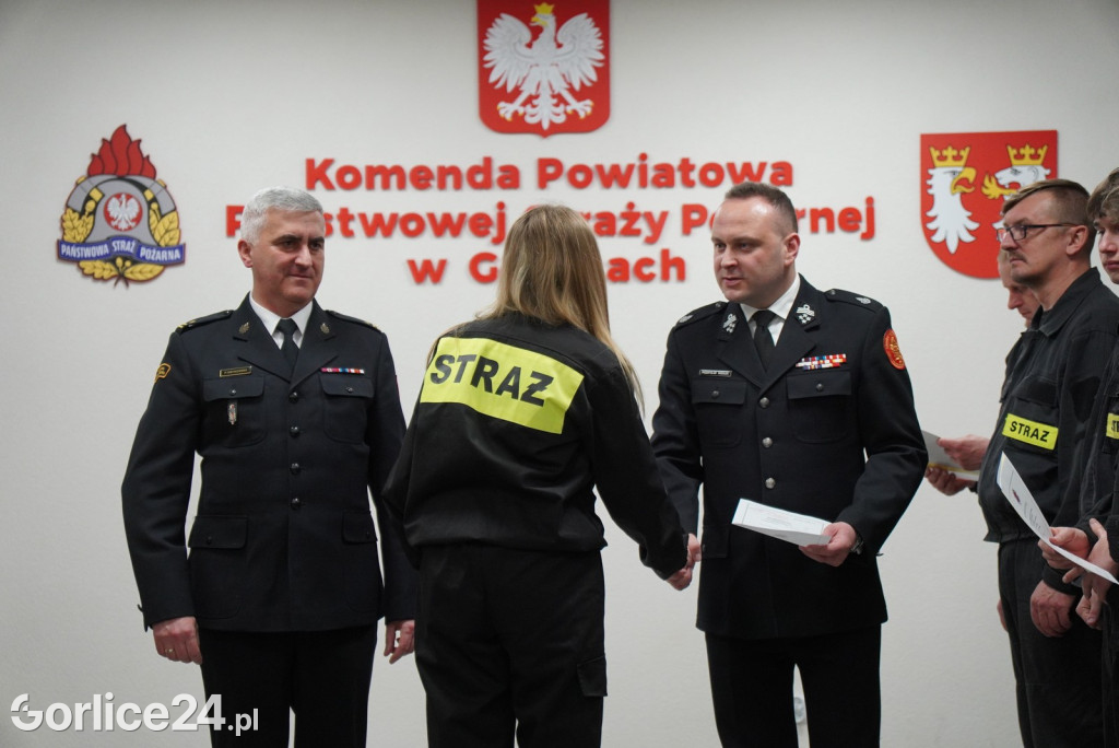 Przyrzeczenie 28 nowych druhen i druhów OSP (04.03.)