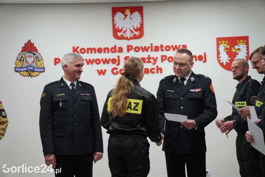 Przyrzeczenie 28 nowych druhen i druhów OSP (04.03.)