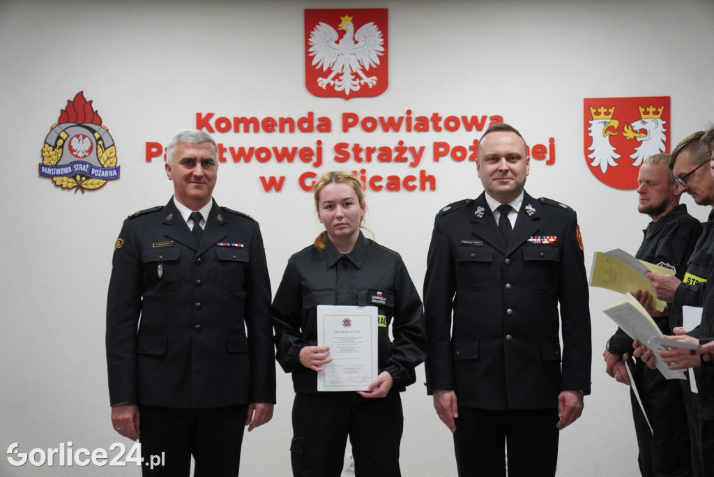 Przyrzeczenie 28 nowych druhen i druhów OSP (04.03.)