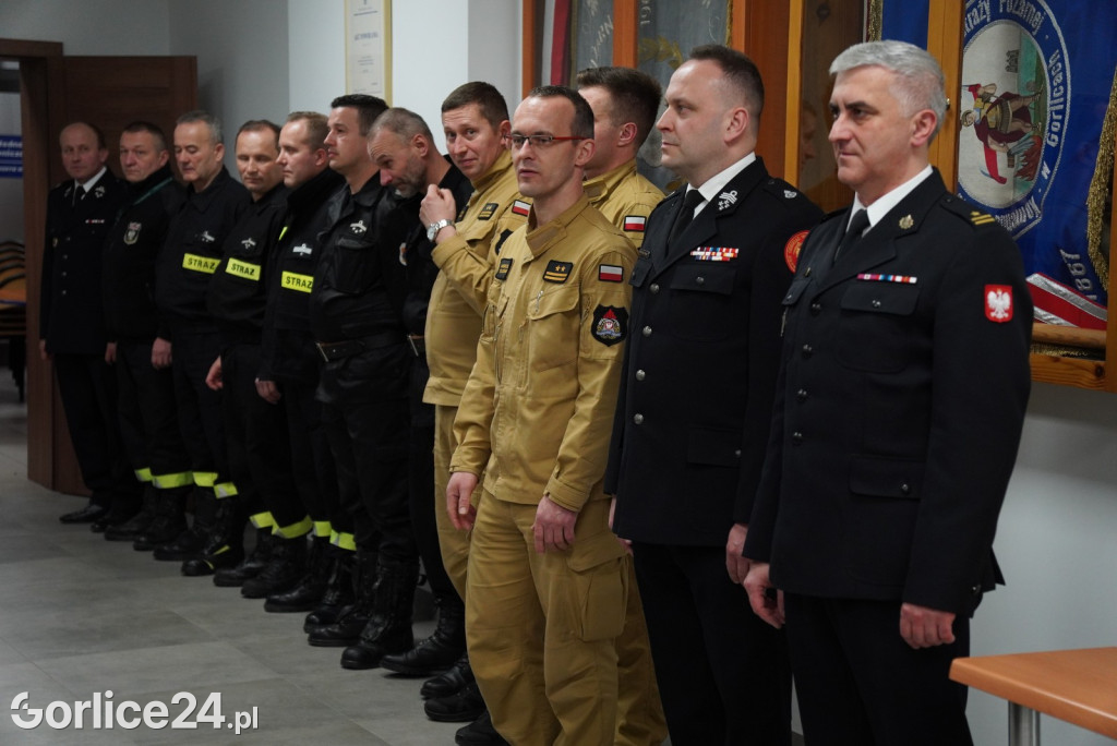 Przyrzeczenie 28 nowych druhen i druhów OSP (04.03.)