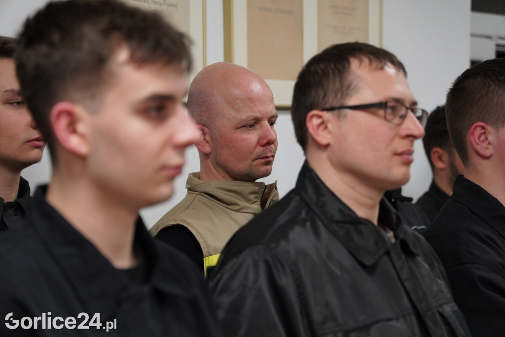 Przyrzeczenie 28 nowych druhen i druhów OSP (04.03.)