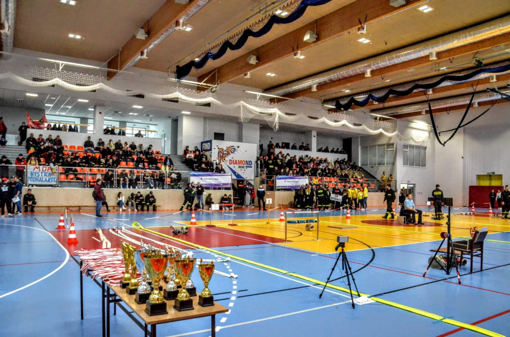 Wojewódzkie Halowe Zawody Sportowo-Pożarnicze w Łapczycy